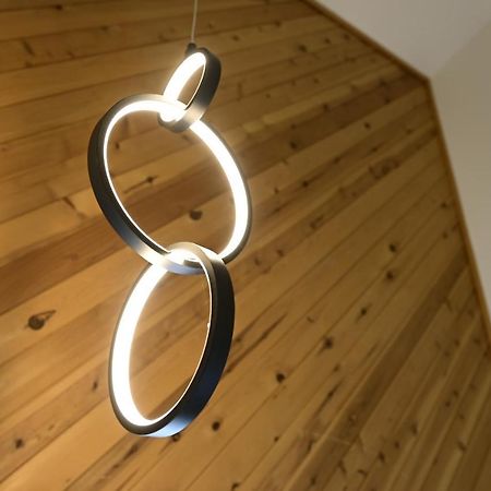 Вилла Modern Upstairs Loft - Newly Renovated! Сейлем Экстерьер фото