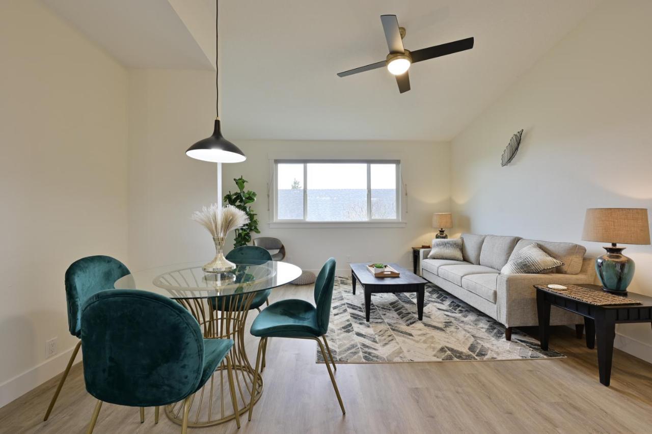 Вилла Modern Upstairs Loft - Newly Renovated! Сейлем Экстерьер фото