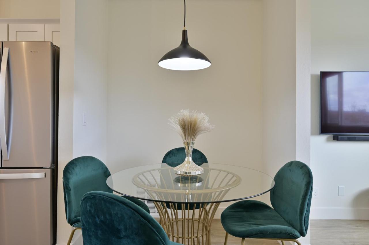 Вилла Modern Upstairs Loft - Newly Renovated! Сейлем Экстерьер фото
