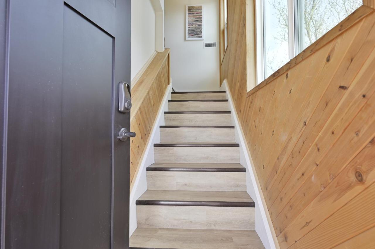 Вилла Modern Upstairs Loft - Newly Renovated! Сейлем Экстерьер фото